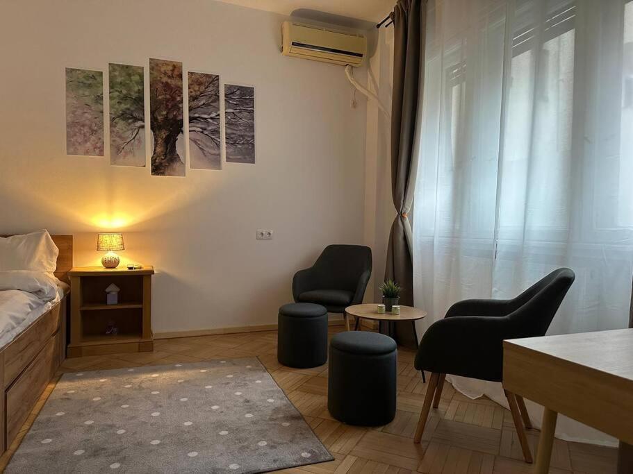 Stylish In Heart Of Old Town Appartamento
