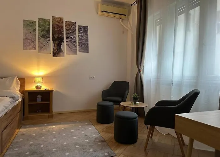 Stylish Studio In Heart Of Old Town