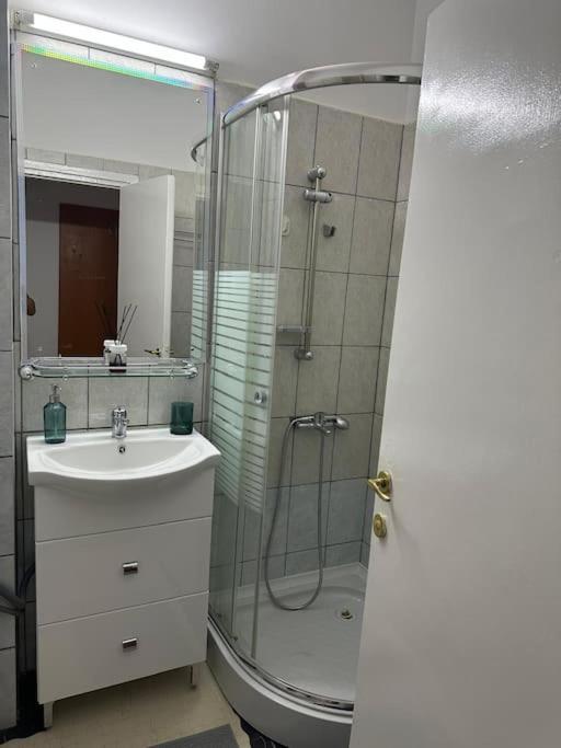 Apartament Stylish In Heart Of Old Town Bucureşti